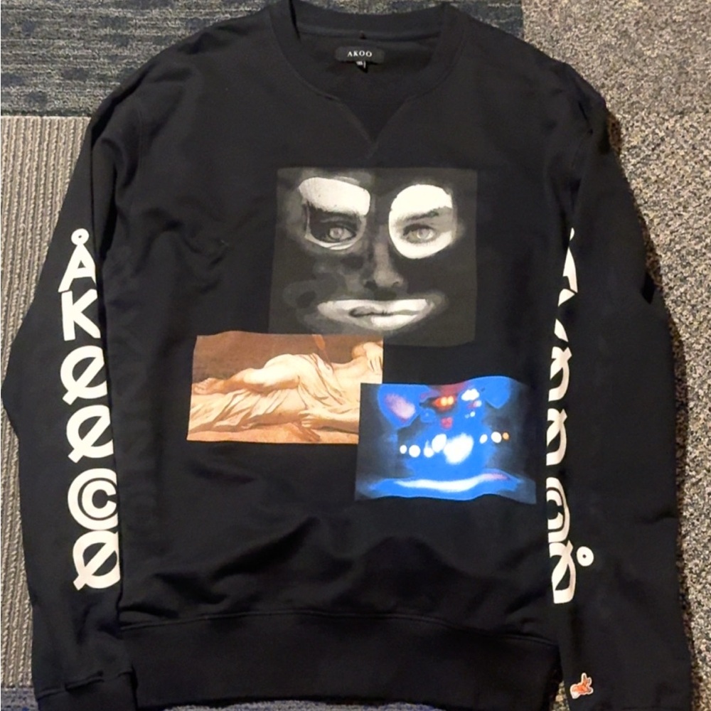 Akoo Black Crewneck Sweater with Graphic Design